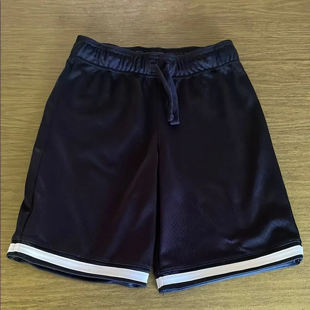 Oshkosh Black Athletic Shorts size 8